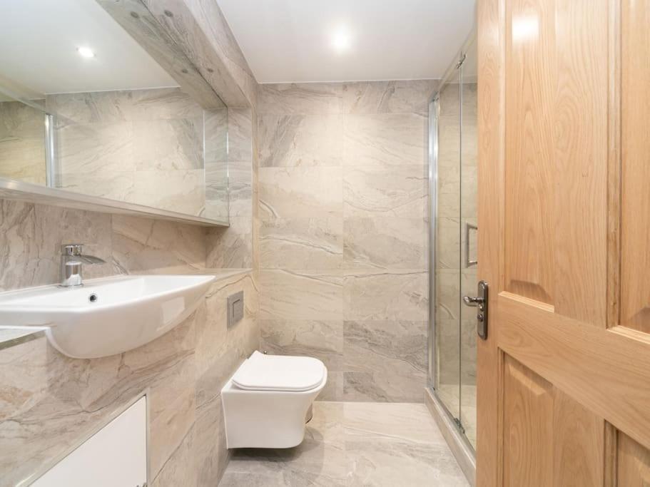 Apartament Londons Luxury Pad